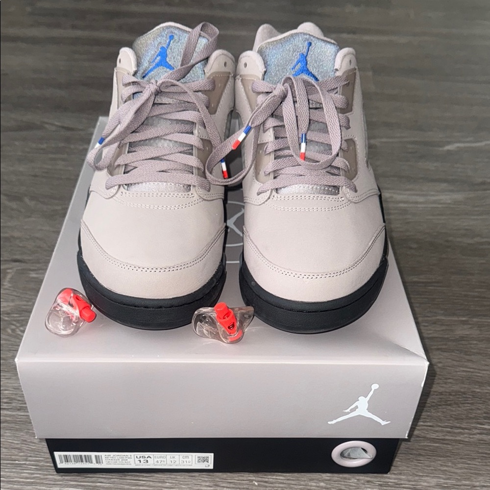 Jordan Sneakers Gray and Blue